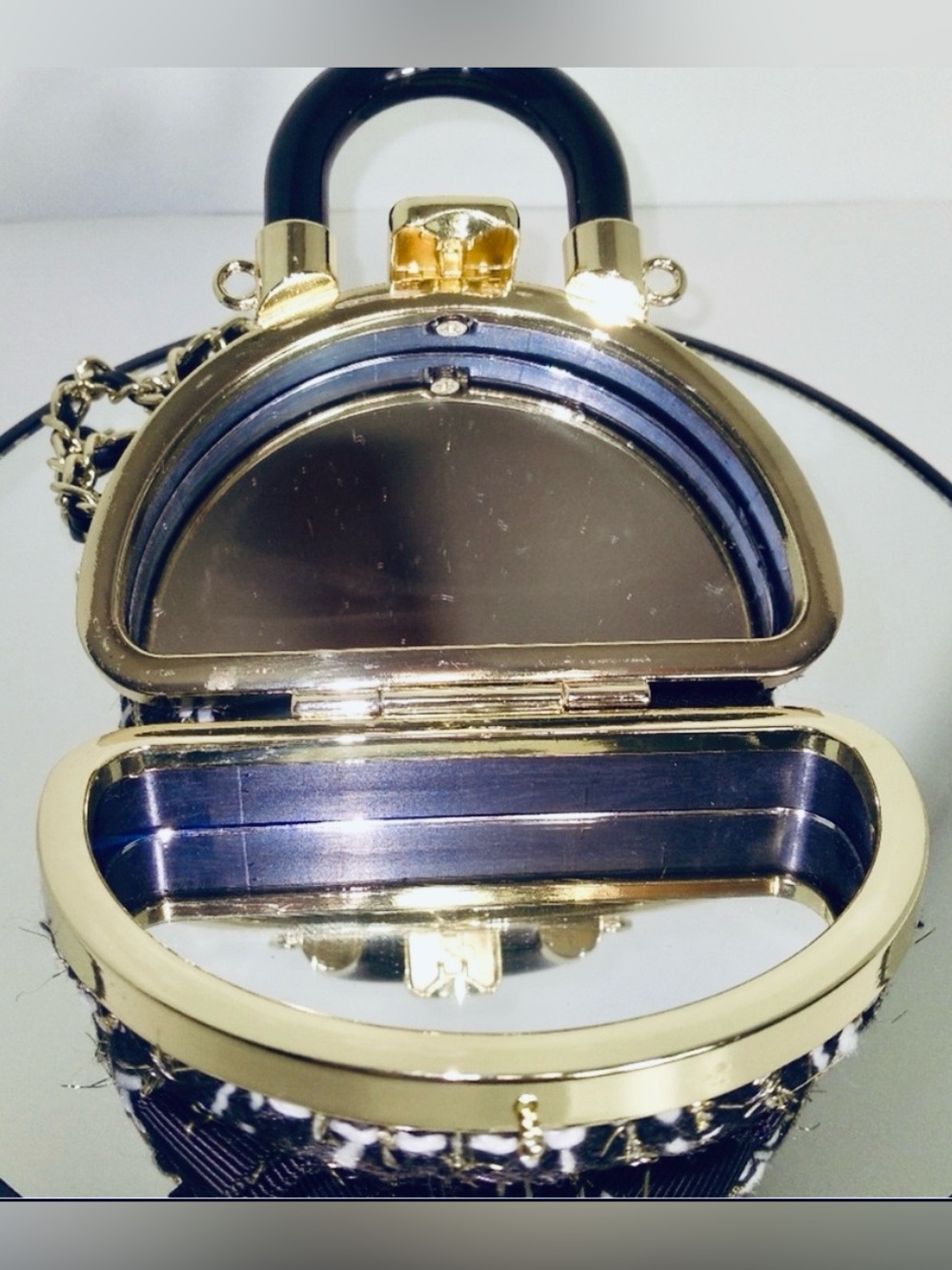 MIRROR compact NWOT Elegant Black and Gold Women's Crossbody Rhinestone Bow.